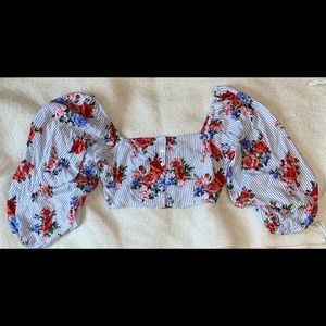 Long sleeve crop top